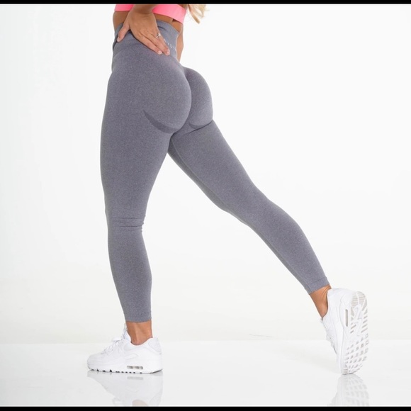 NVGTN Pants - NVGTN Light Grey Curve Leggings